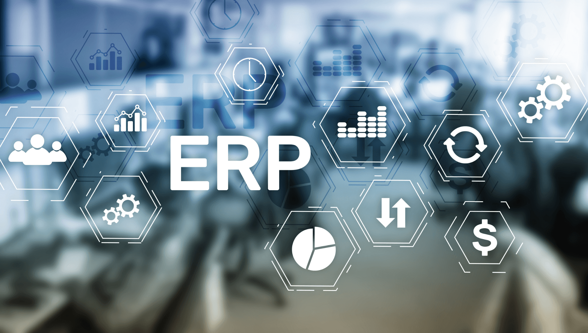 Ícones de gestão empresarial sobre a sigla ERP, com fundo desfocado de escritório